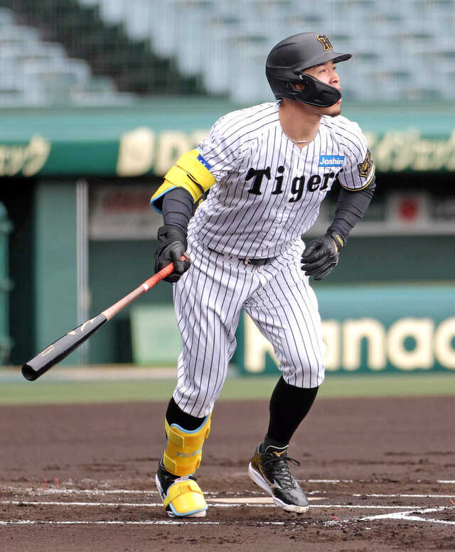 エポックワン RC【佐藤輝明】自身初の甲子園バックスクリーン弾（21.4.15） エポックワン RC【佐藤輝明】自身初の甲子園バックスクリーン弾