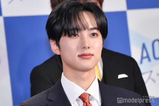 INI尾崎匠海、手繋ぎショット公開「尊い」「王子様」|au Webポータル