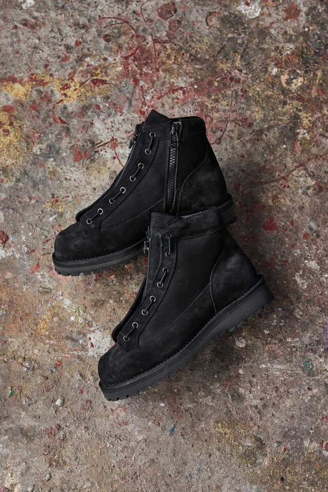 脱ぎ履きスムーズ、見た目スマート。ARKnets別注のダナー最新作は“街に