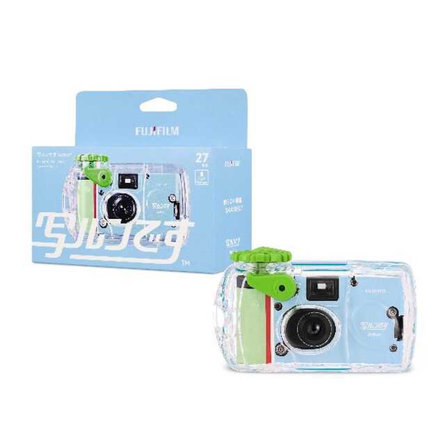 なんと20年振り！ 「写ルンです」の新商品は防水と白黒の2モデル|au