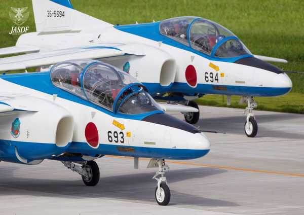 ブルーインパルス ×4 Amazon | プラッツ 1/100 航空自衛隊 T-4 ブルーインパルス 2024