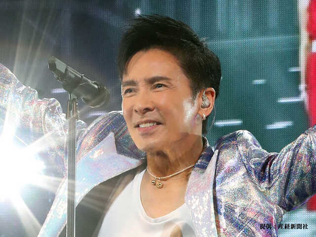 キラキラ笑顔がそっくり！】 郷ひろみ、92歳母親との2ショットに「若々