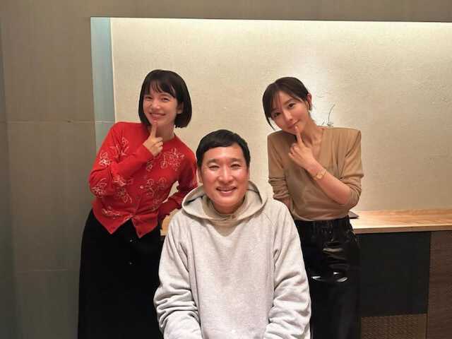 安定の3人」弘中綾香、田中みな実＆山里亮太とのスリーショット披露