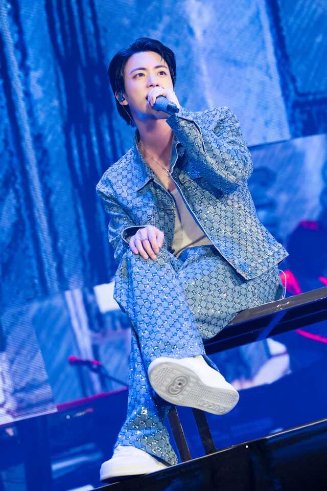 BTS JIN ジン #RUNSEOKJIN_EP.TOUR 大阪限定 ピンズ BTS・JIN、ファンコンサートツアー『#RUNSEOKJIN_EP.TOUR in