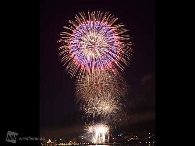 三連休に開催される人気花火大会20選 7月19日(土)〜21日(月・海の日