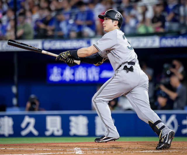 番記者G戦記】泉口友汰のフェンス直撃打ににじんだ執念 昨季ブレイク