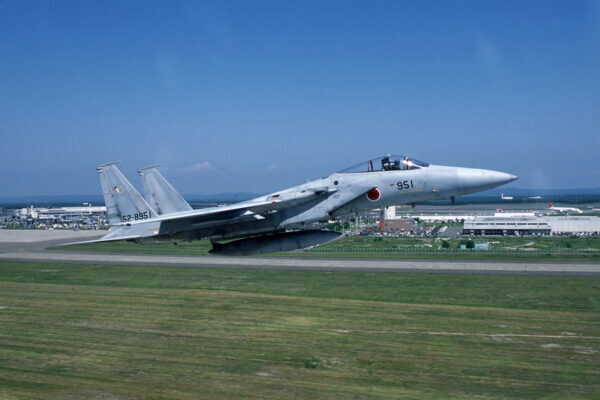 空自機とロシア軍機が日本海で睨み合い 島根県沖まで飛行した“怪しい