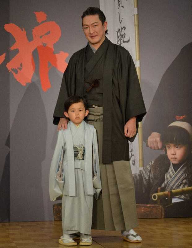 中村獅童さんが「子連れ狼」で親子共演 魅力は「家族の絆」|au Web