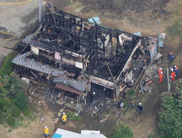 やられ千葉 写真8枚目 千葉・八街の2階建て民家で火災 現場から4人の遺体見つかる|au Web