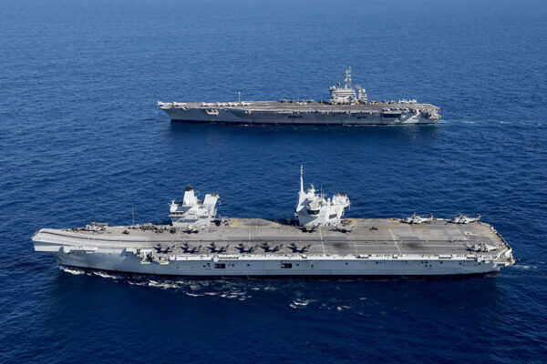 ナ*ラ様 イギリス海軍　空母打撃群　アメリカ海軍　バージニア　イリノイ　パッチ イギリス海軍 空母打撃群 アメリカ海軍 バージニア イリノイ