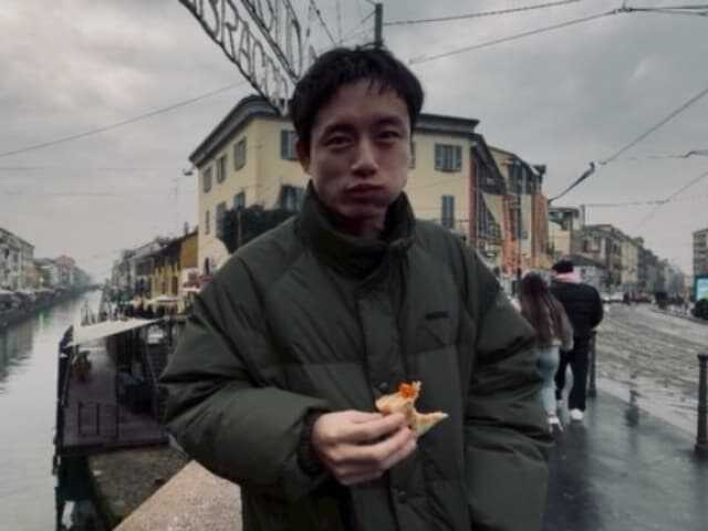 なんだか新鮮です」坂口健太郎、イタリアでのオフショットを公開