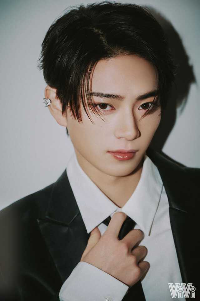 岩瀬洋志 ViVi国宝級イケメンランキング2023 オンラインくじ 缶バッジ