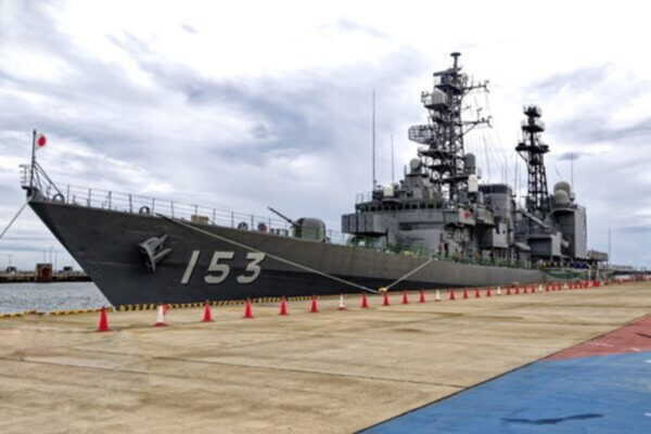 中国人民解放軍 海軍 ミサイル駆逐艦 広州 DDG 168 チャレンジ 中国、ミサイル艦公開 海軍創立75周年前に - 産経ニュース