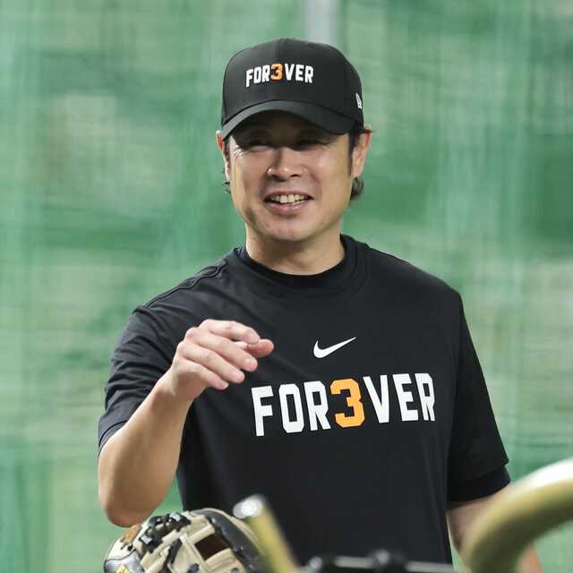 巨人】ミスターは永久に不滅です 長嶋茂雄さん追悼試合 練習で