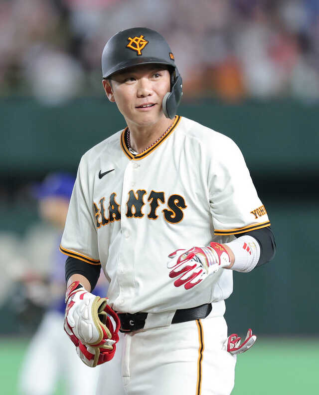 巨人】坂本勇人、母にささげる命日の一打…代打で21打席ぶり安打|au