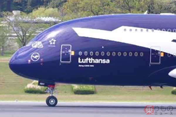 成田空港に「超激レア巨大珍客」降臨！ 日本じゃまず遭遇ムリな“世界