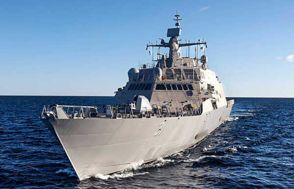 大*輔様 アメリカ海軍　チャレンジ　艦艇 維持費が高すぎる！」と批判された米海軍“夢の万能艦”現実の終着点