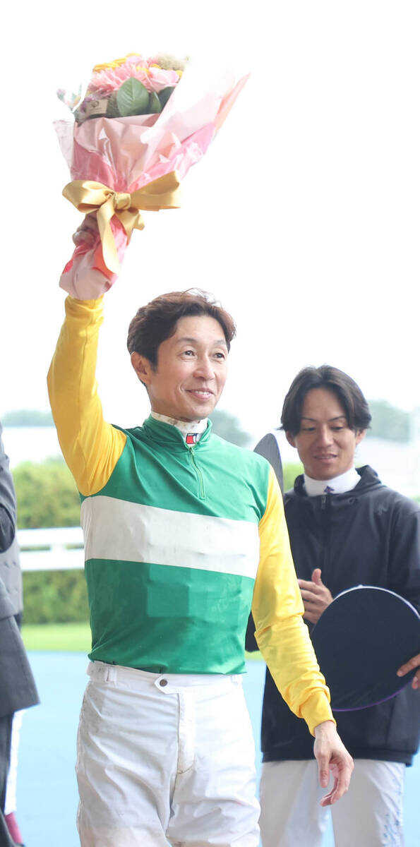 武豊が国内外通算5000勝「まだまだ伸ばしていきたい」初勝利から