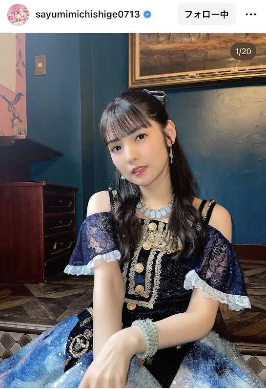 道重さゆみ『 卒業記念ドレス 』1/3フィギュアプレート モーニング娘。 公式 道重さゆみ『 卒業記念ドレス 』1/3フィギュアプレート