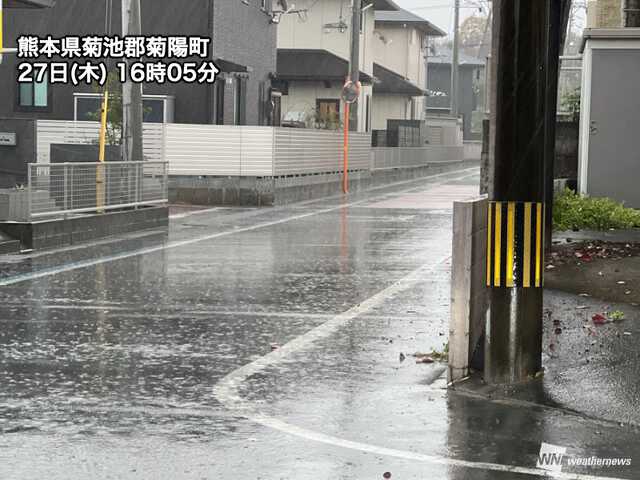 西日本で一時的に土砂降りの雨 夜にかけて雷雨に注意|au Webポータル