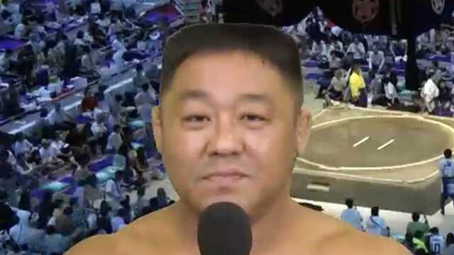ABEMAの大相撲中継に出演した相撲芸人の日焼けあとが話題「独特