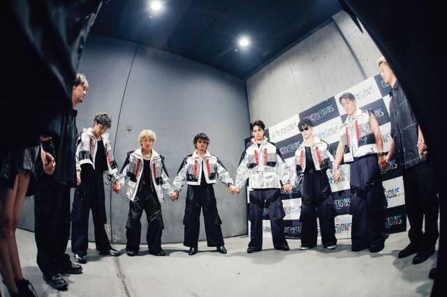 ライブ写真「6」 ライブフィルム『GENERATIONS “6IX SENSE”』本予告＆メンバーコメント