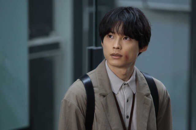 告白－25年目の秘密－』初回 松村北斗、無垢で危険な主人公で新境地
