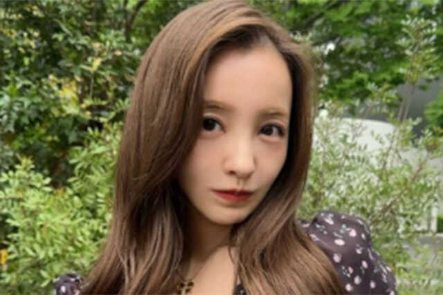 板野友美「叱責」動画に指摘も|au Webポータル芸能ニュース