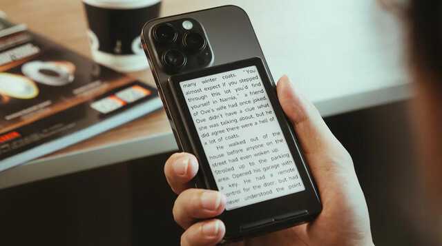 XTEINK 電子書籍リーダー XTEINK X4を使ってみた感想。読書のハードルが下がる超小型E-Ink