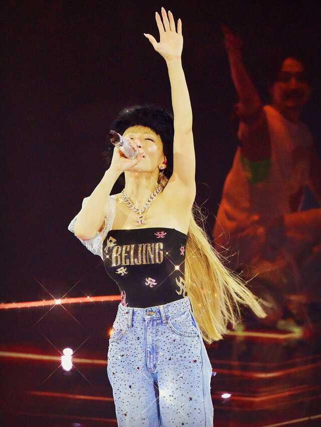 浜崎あゆみ 】 北京公演を終え 「経験というかけがえのない人生の機会