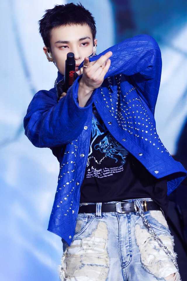 Stray Kids ユニホーム　リービット　てるてる坊主　リストバンド Stray Kids ユニホーム リービット てるてる坊主 リストバンド