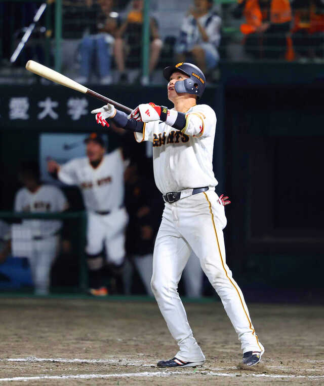 巨人記録室】坂本勇人、サヨナラ本塁打で300号達成は2人目|au Web