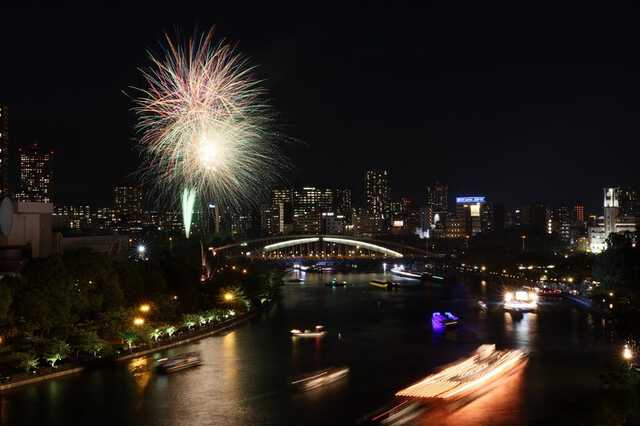 シーグラスアート『夏祭り～夜空に咲く花火‧⁺ ⊹˚.～』 夏休みシーズンを華やかに彩る 花火のサマーオルゴールカード