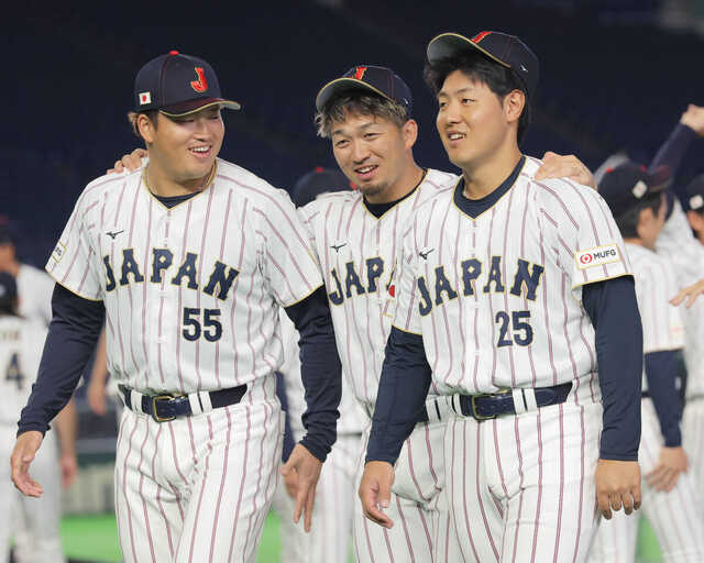 侍ジャパンが東京ドームで公式練習 大阪から東京に移動後すぐ…初戦は6