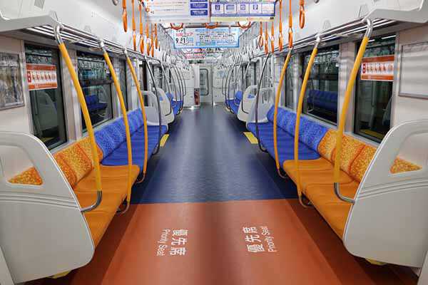鉄道　座席　ロングシート 地味に進むJR普通列車の「ロングシート化」仕方ないことなのか？ 旅情