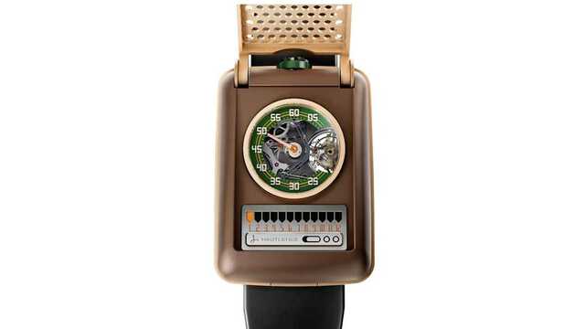 CONTAC 占い機能付き時計 スタートレックのコミュニケーター。2600万円の高級時計として現実に