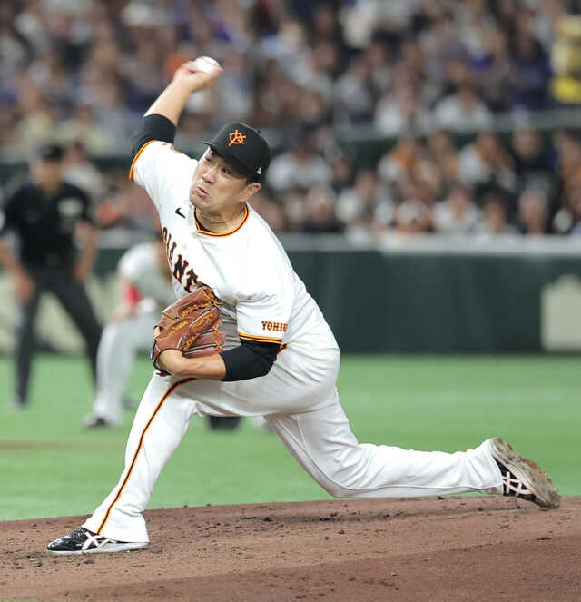 田中将大投手 日米通算200勝記念 初勝利翌日のスポーツ新聞4紙