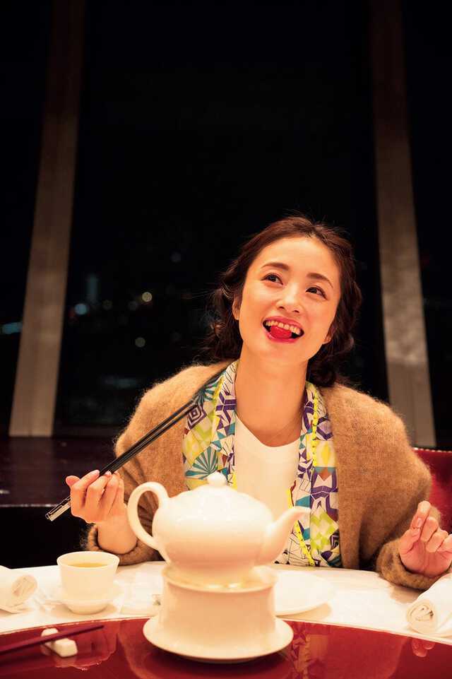 上戸彩15年ぶり写真集、アザーカット38P追加収録の特別版決定