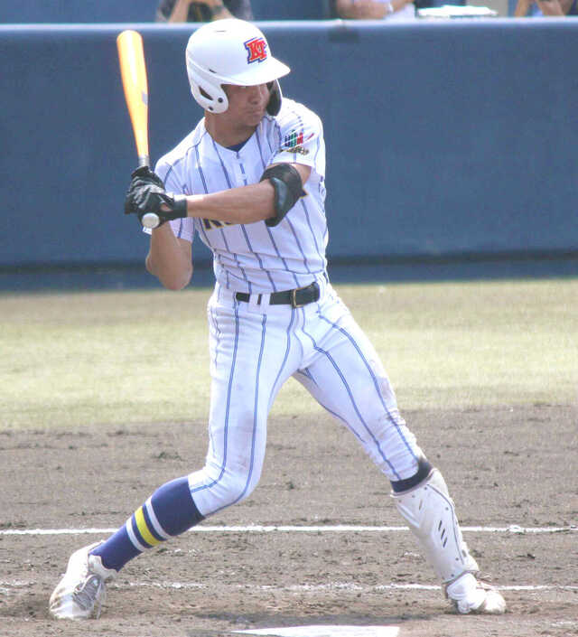 高校野球】健大高崎の「1番・ショート」神崎翔斗が一発含む3安打