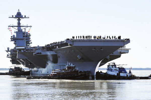 新型空母「ジョン・F・ケネディ」また延期 米海軍空母は一時10隻