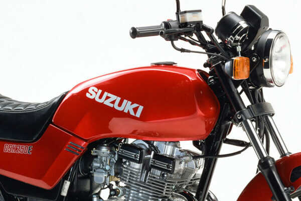 GSX250Eザリ☆ゴキ☆アメザリ等に☆リア星キャスト☆ GSX250Eザリ☆ゴキ☆アメザリ等に☆リア星キャスト☆ （GSX250E