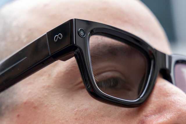 au スマートグラス KDDI、約120型相当の映像を楽しめるスマートグラス「au Smart Glasses