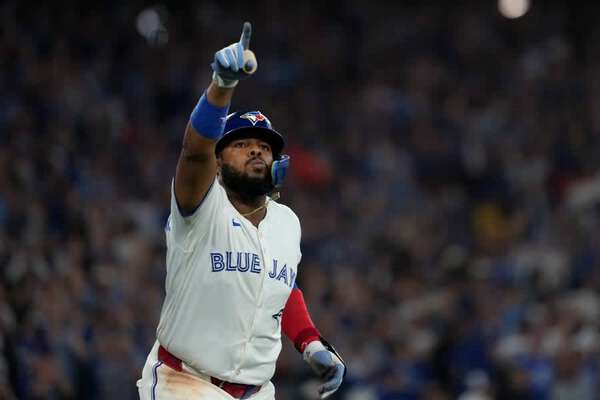 メジャーです ブルージェイズが“逆王手” ゲレーロJr.が6号…マリナーズ拙攻、ド軍の