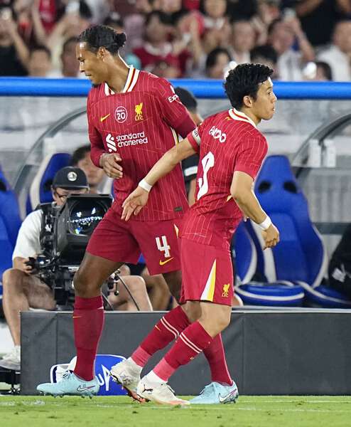 リバプール対横浜　ボトル 赤 リバプール対横浜 ボトル 赤 - メルカリ