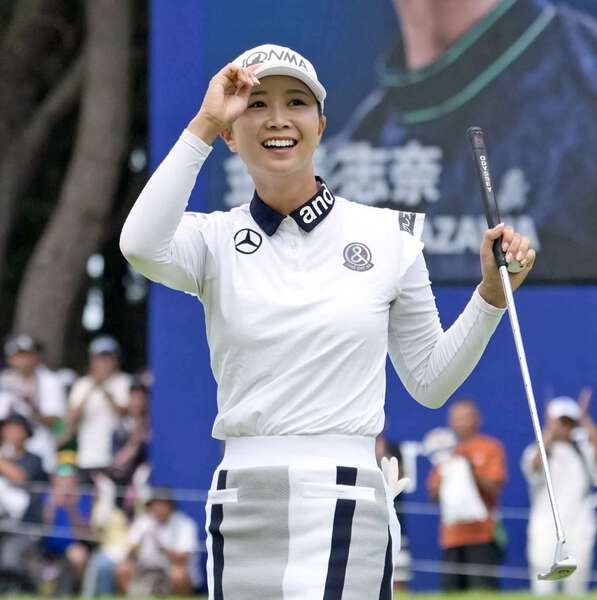 【華ちゃん】女子プロゴルフオウンボール2個 華ちゃん】女子プロゴルフオウンボール2個 華ちゃん】女子プロ