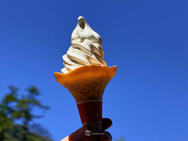 今日7月3日はソフトクリームの日 アイスクリームとの違いは？|au Web