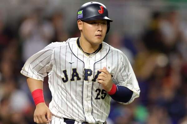 どしたん？」侍ジャパンの4番・岡本和真が1打席のみで交代…異例の起