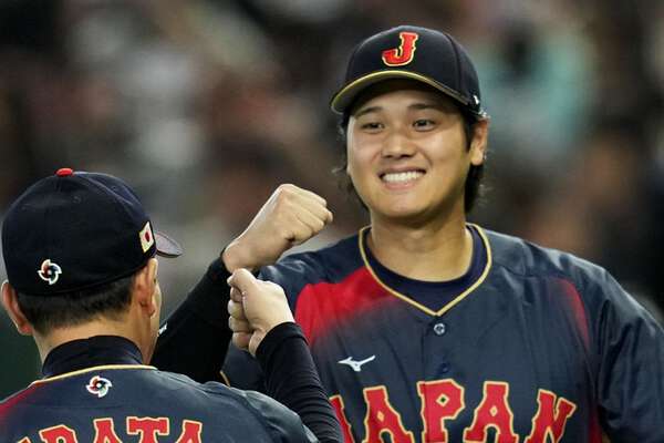 初回からスタジアム騒然の展開 大谷翔平の爆速二塁打も侍ジャパンは