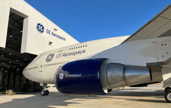激変の「元JALのジャンボ機」飛行シーンにSNS「なんて美しいんだ