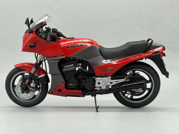 バイクモデルはなぜ楽しいのか？元祖Ninjaを製作【達人のプラモ術